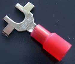 Solderless Crimp Terminals 0.3 Spade Red Stud 8 Connectors - click for details