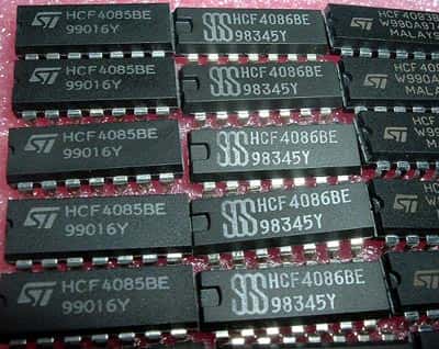 Assorted 4000 Series CMOS ICs 90 piece kit - click for details