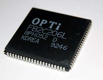 F82C206L Integrated Peripheral Controller IC PLCC OPTi - click for details