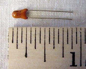 .33uF 35V Radial Dipped Tantalum Capacitors Sprague
