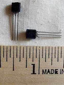 78L06 78L06ACZ 100mA +6V Voltage Regulators