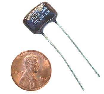 2200pF 500V 5% Radial Dipped Mica Capacitors