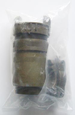 M85049-41-20A Strain Relief Connector
