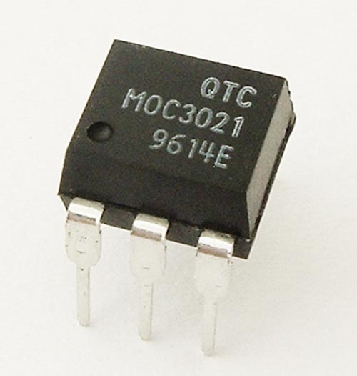 MOC3021 Optoisolator Triac Driver QT Optoelectronics