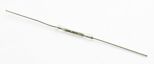 GR560 Miniature Reed Switch SPST Axial Lead Standex