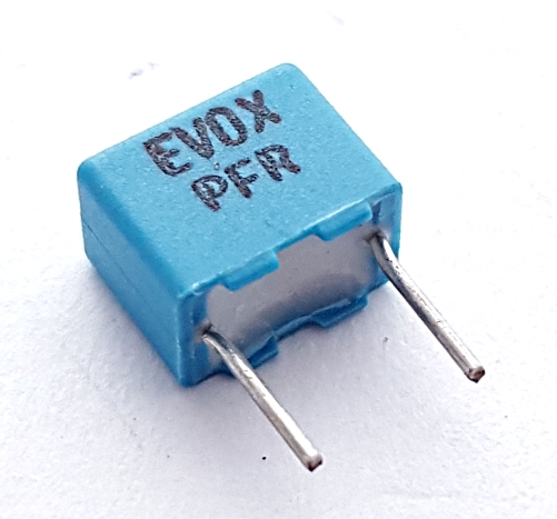 680pF 100V 2&#37; Polypropylene Film Box Capacitor PFR5681G100J11L4 Evox