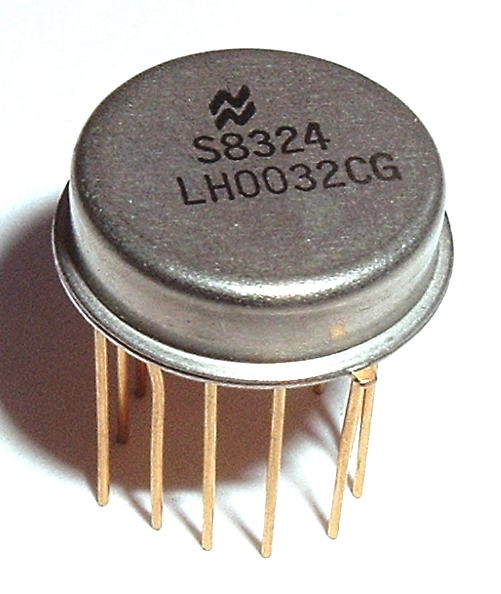 LH0032CG Ultra-Fast FET-Input Bipolar Op Amp National Semiconductor