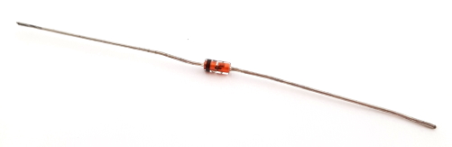 1N750A  500mW 4.7V Zener Silicon Diode Axial